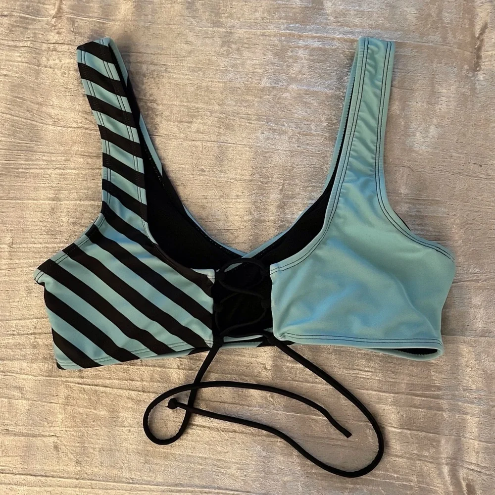 Two Piece Swimsuit Black and Blue Size Medium - Picture 3 of 13